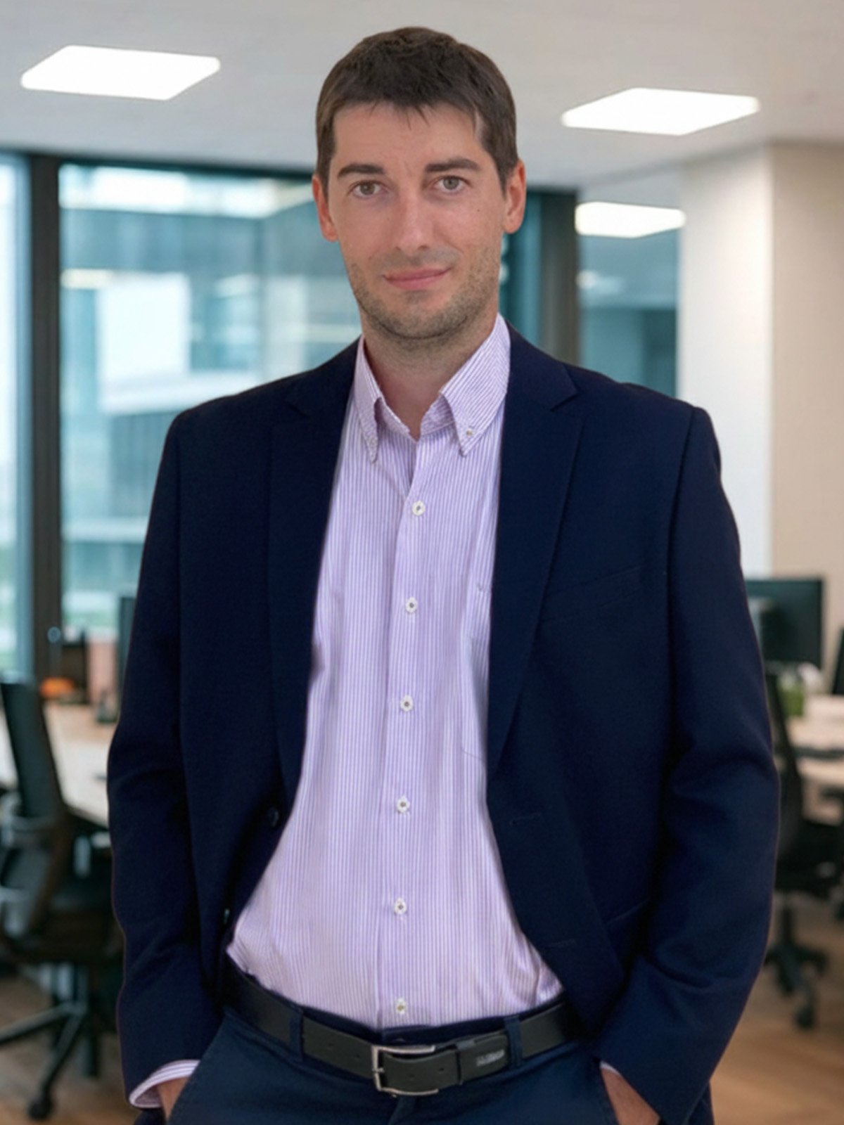 Daniel Bisonni Contador Público Contador Público especialista en impuestos, costos y mercados de capitales.